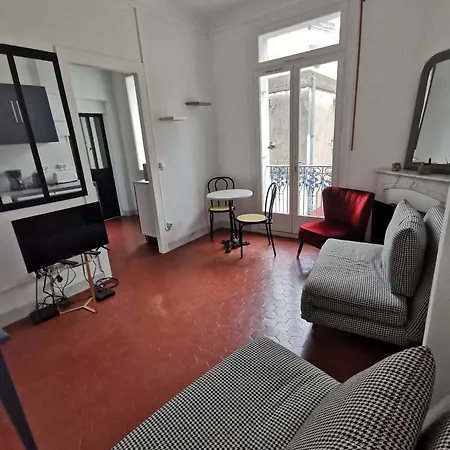 Dans Le Centre De Raphael Apartment Saint-Raphaël